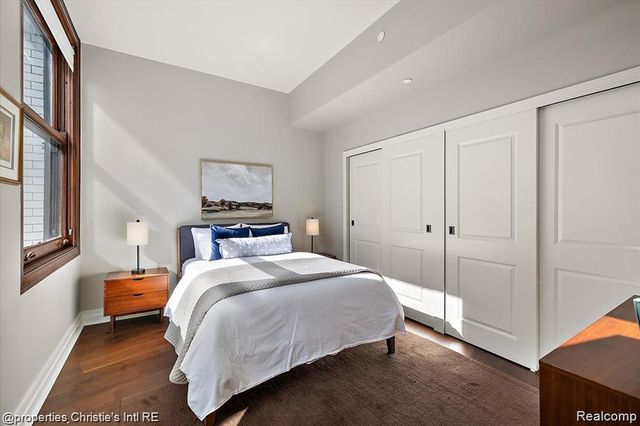 1 Park Avenue 1604, Detroit, MI 48226