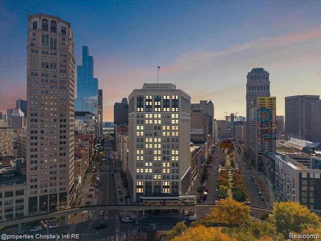 1 Park Avenue 1604, Detroit, MI 48226