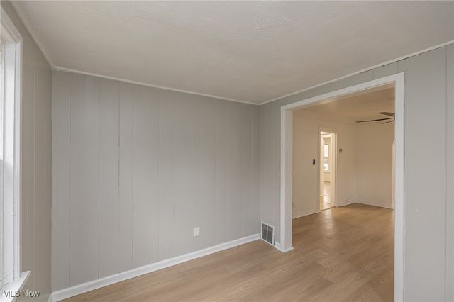 939 Vineshire Road, Cleveland Heights, OH 44121