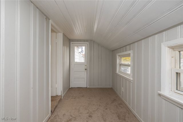 939 Vineshire Road, Cleveland Heights, OH 44121