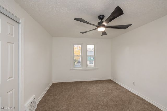 939 Vineshire Road, Cleveland Heights, OH 44121