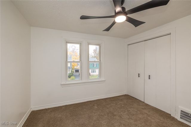 939 Vineshire Road, Cleveland Heights, OH 44121