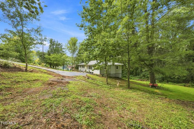121 Eauclair Street, Kingsport, TN 37664