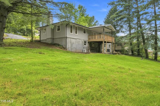 121 Eauclair Street, Kingsport, TN 37664