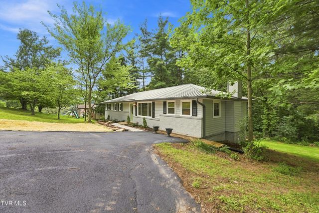 121 Eauclair Street, Kingsport, TN 37664