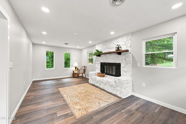 121 Eauclair Street, Kingsport, TN 37664
