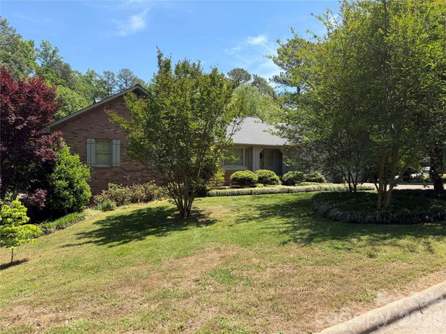 605 Queens Road, Cherryville, NC 28021