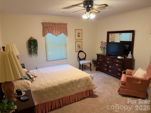 605 Queens Road, Cherryville, NC 28021