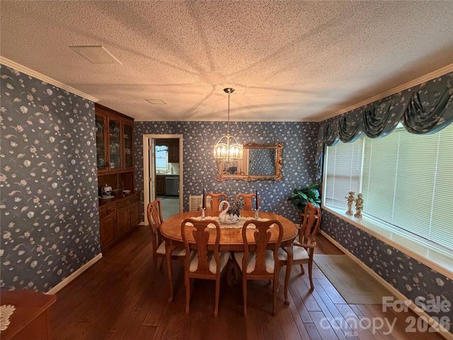 605 Queens Road, Cherryville, NC 28021