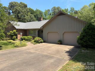 605 Queens Road, Cherryville, NC 28021