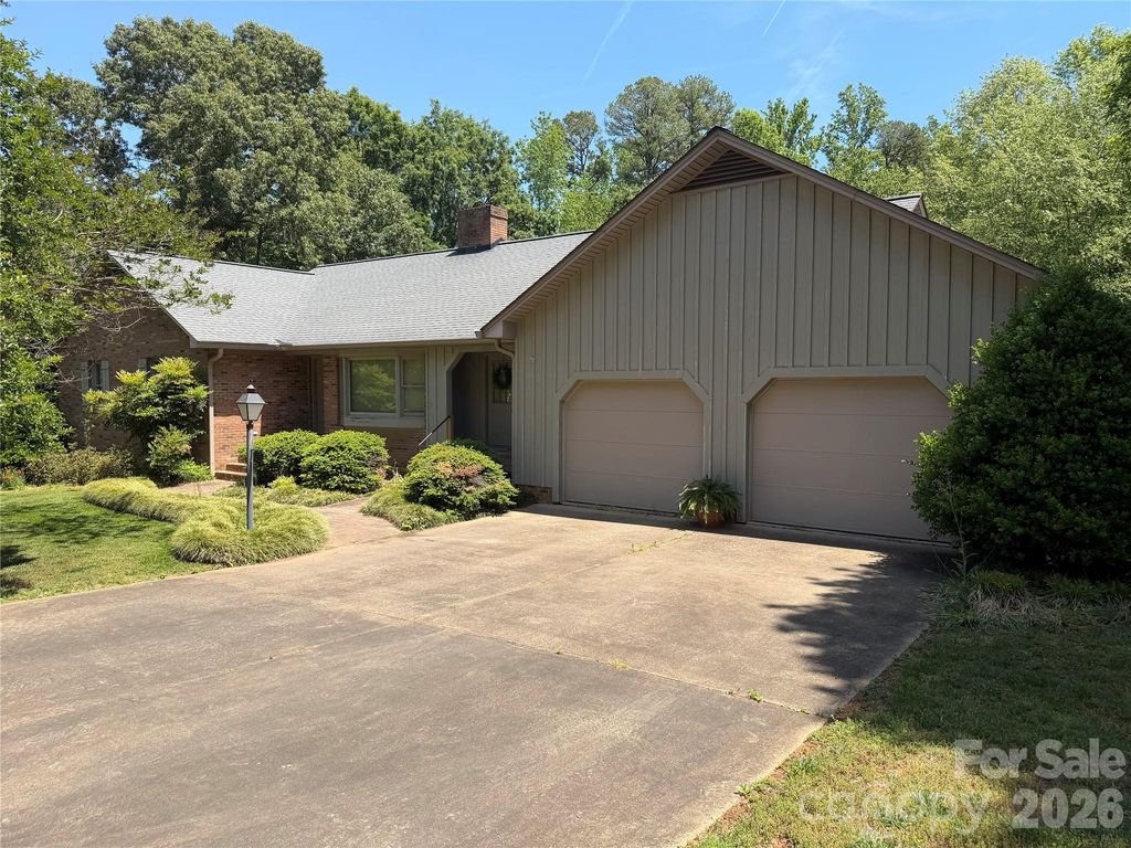 605 Queens Road, Cherryville, NC 28021