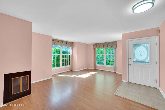 125 Northampton Drive, Holmdel, NJ 07733