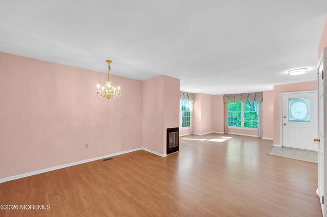 125 Northampton Drive, Holmdel, NJ 07733