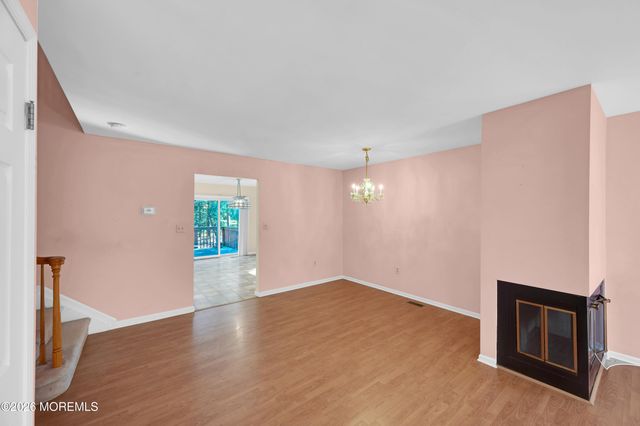 125 Northampton Drive, Holmdel, NJ 07733