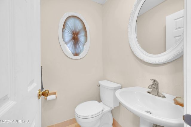 125 Northampton Drive, Holmdel, NJ 07733