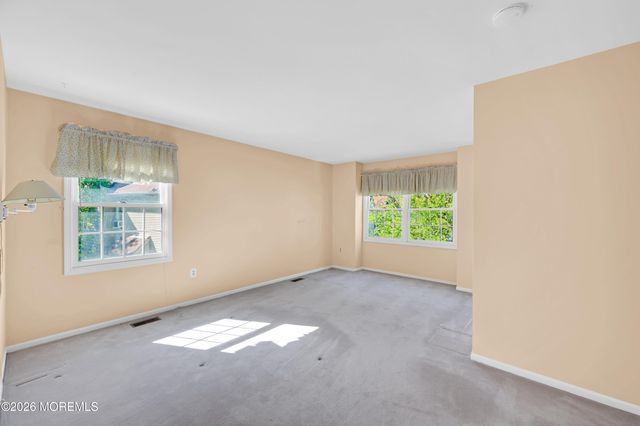 125 Northampton Drive, Holmdel, NJ 07733