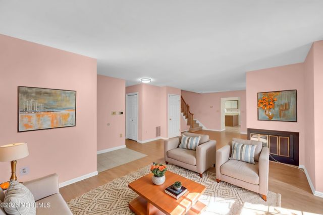 125 Northampton Drive, Holmdel, NJ 07733