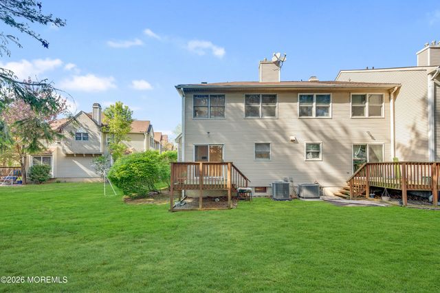 125 Northampton Drive, Holmdel, NJ 07733