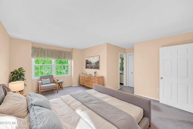 125 Northampton Drive, Holmdel, NJ 07733