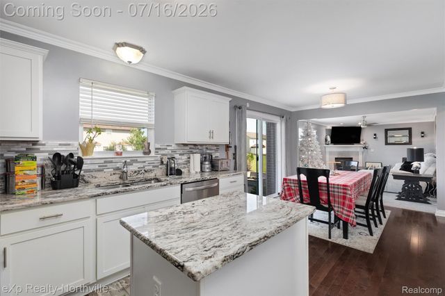 7225 Castell Boulevard, Van Buren Charter Township, MI 48111