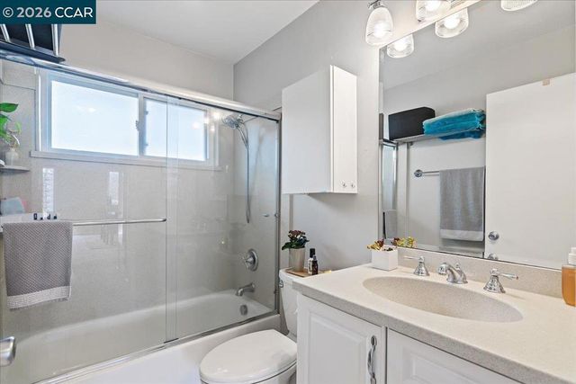 2180 Geary Rd 18, Pleasant Hill, CA 94523