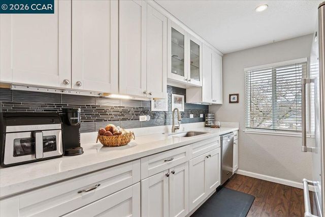 2180 Geary Rd 18, Pleasant Hill, CA 94523