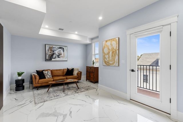 32 Pearl Street 5, Boston, MA 02110