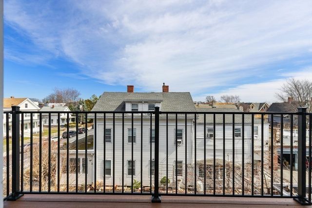 32 Pearl Street 5, Boston, MA 02110