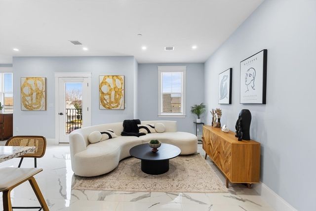 32 Pearl Street 5, Boston, MA 02110