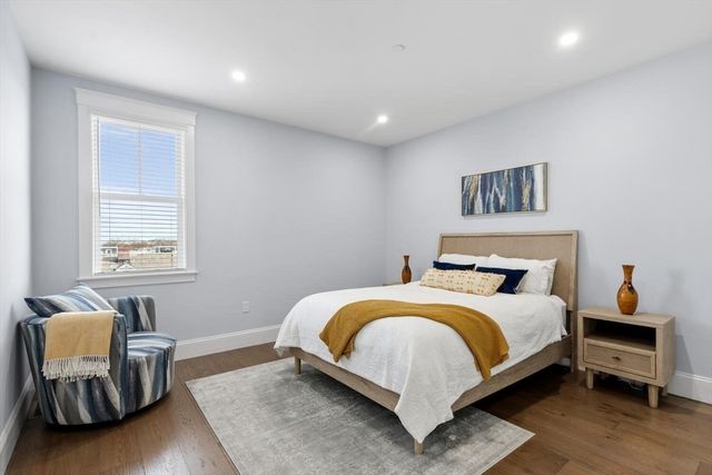 32 Pearl Street 5, Boston, MA 02110