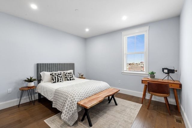 32 Pearl Street 5, Boston, MA 02110