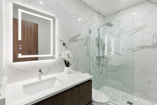 32 Pearl Street 5, Boston, MA 02110