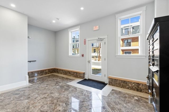 32 Pearl Street 5, Boston, MA 02110