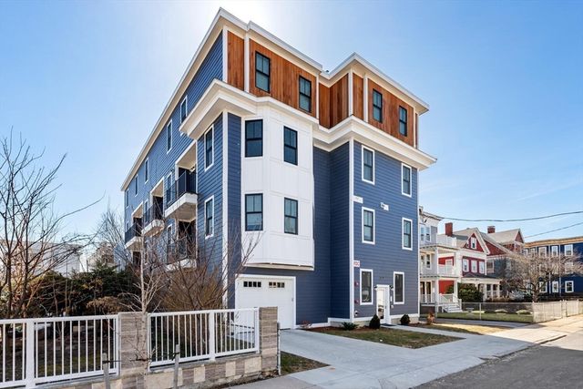 32 Pearl Street 5, Boston, MA 02110