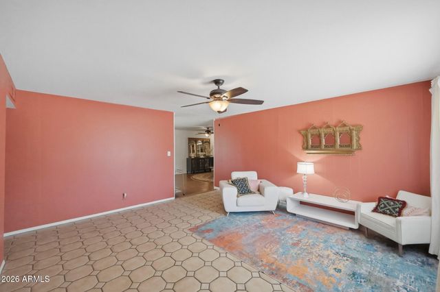 2302 W BERRIDGE Lane, Phoenix, AZ 85015