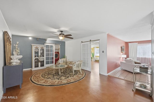 2302 W BERRIDGE Lane, Phoenix, AZ 85015