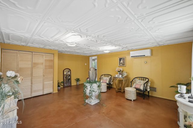 2302 W BERRIDGE Lane, Phoenix, AZ 85015