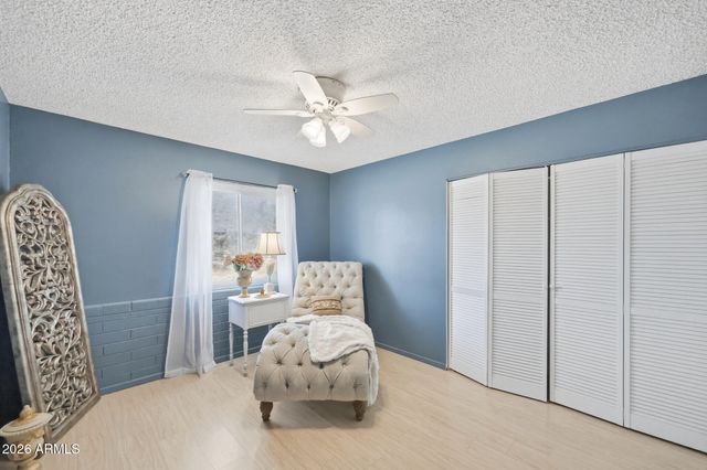 2302 W BERRIDGE Lane, Phoenix, AZ 85015