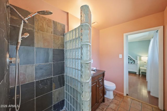 2302 W BERRIDGE Lane, Phoenix, AZ 85015