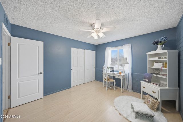 2302 W BERRIDGE Lane, Phoenix, AZ 85015