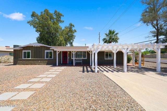 2302 W BERRIDGE Lane, Phoenix, AZ 85015