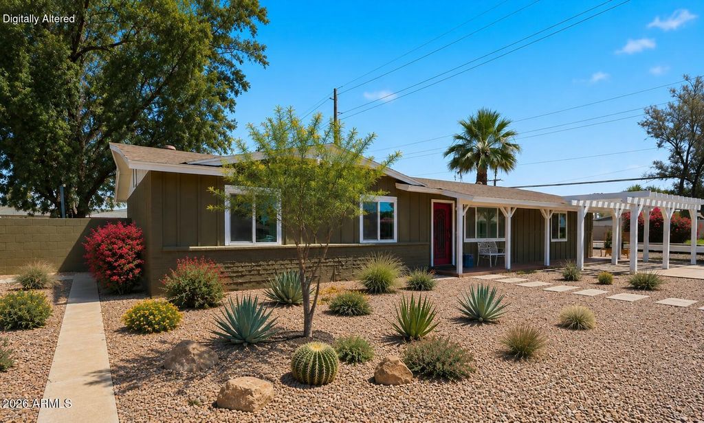 2302 W BERRIDGE Lane, Phoenix, AZ 85015 — photo 3