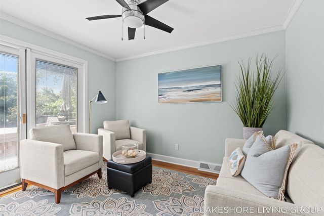 512 Orchard Avenue, Grand Haven, MI 49417