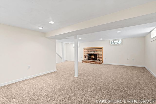 512 Orchard Avenue, Grand Haven, MI 49417