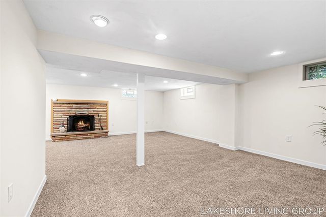 512 Orchard Avenue, Grand Haven, MI 49417