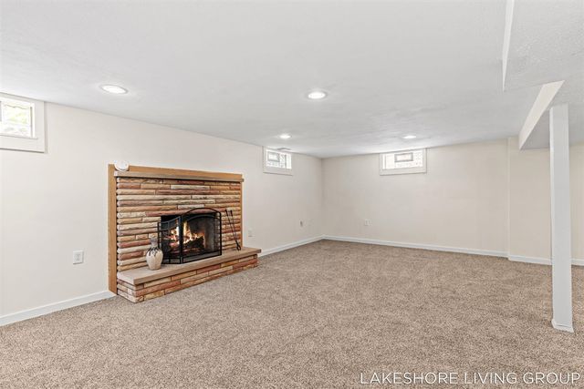 512 Orchard Avenue, Grand Haven, MI 49417