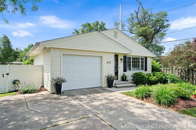512 Orchard Avenue, Grand Haven, MI 49417