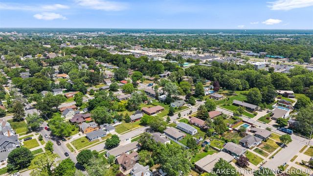 512 Orchard Avenue, Grand Haven, MI 49417