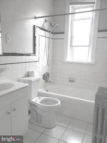 156 CHESTNUT AVE, Oaklyn, NJ 08107