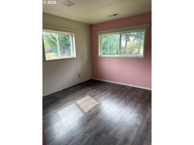 6520 CORVALLIS Rd, Independence, OR 97351